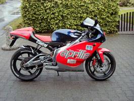 Valentino Rossi Replica on Aprilia Rs 125  Storia E Modelli Dell  Aprilia Rs 125